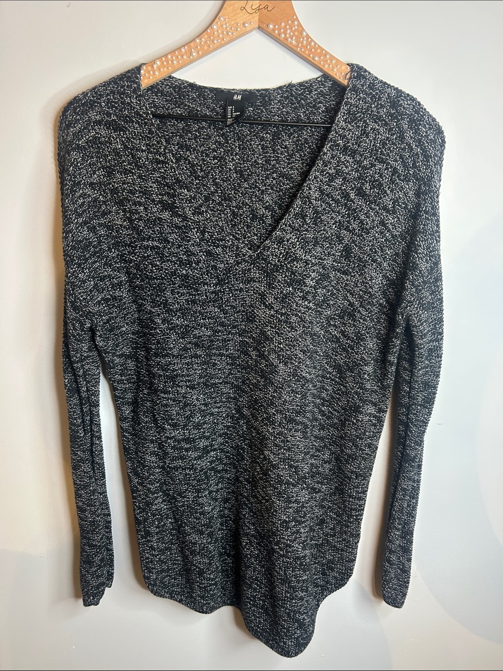 H&M Black & White Marled V-Neck Pullover Sweater